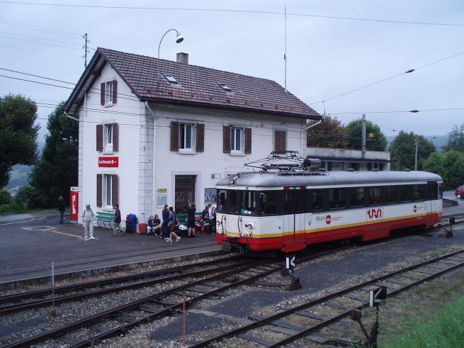 Train en gare des Brenets
